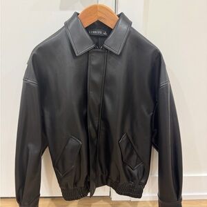 Lioness Kenny Bomber